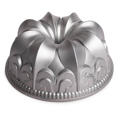 FLEUR DE LIS BUNDT PAN