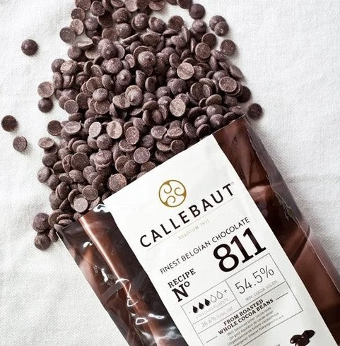  Callebaut 811 54.5% Dark Couverture - 2.5kg 